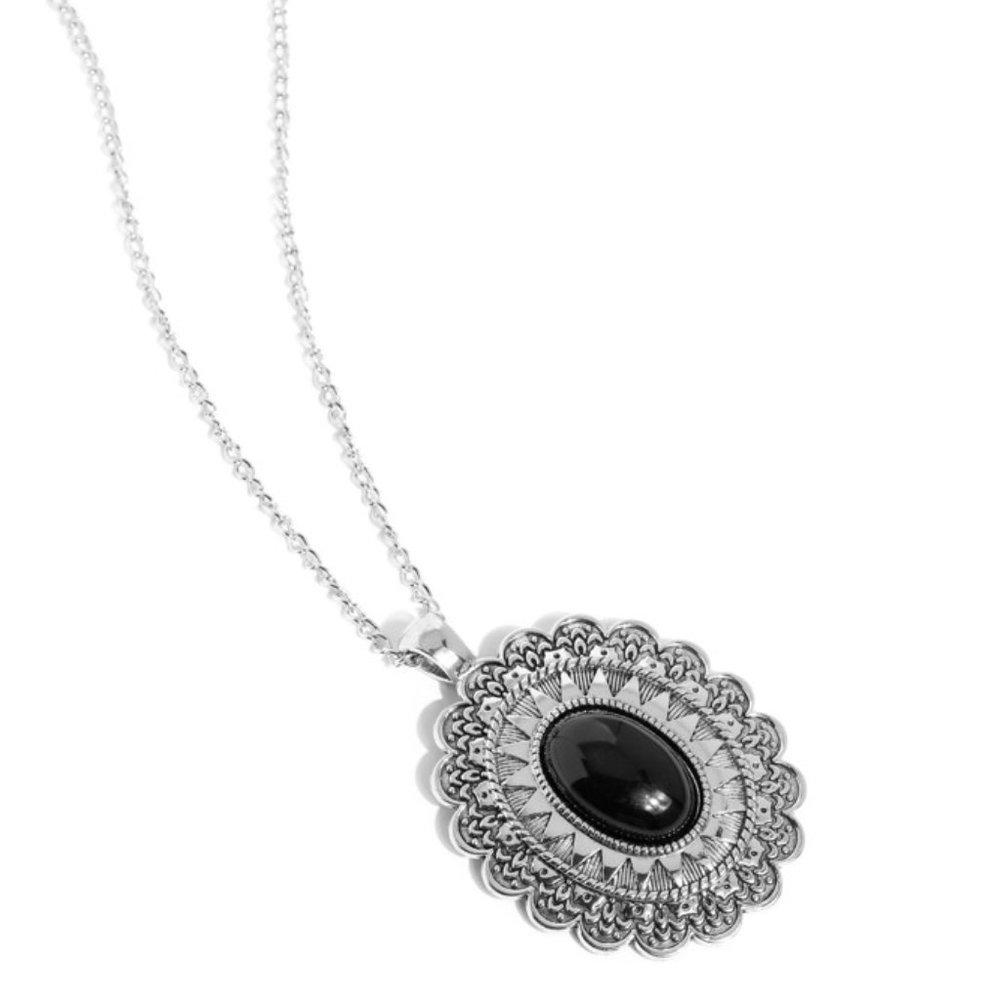 Paparazzi ​Mesa Medallion - Black